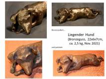 Liegender Hund
